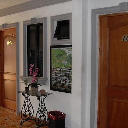 Hostal Del Cid Катемако Экстерьер фото