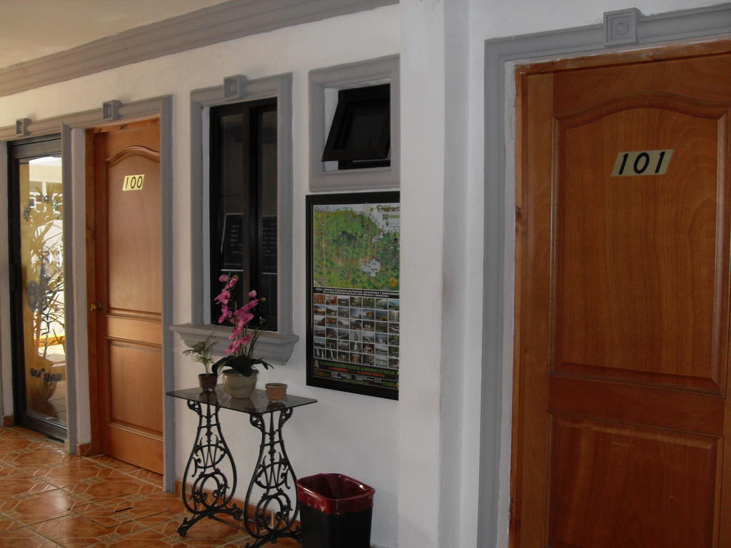 Hostal Del Cid Катемако Экстерьер фото