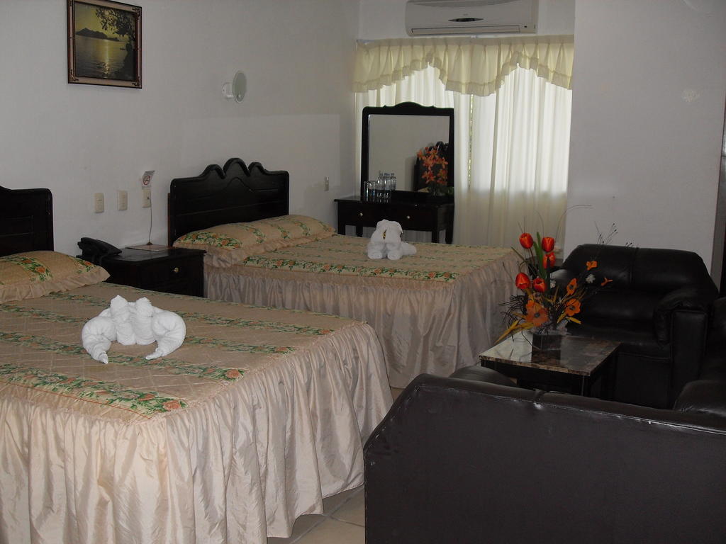 Hostal Del Cid Катемако Номер фото