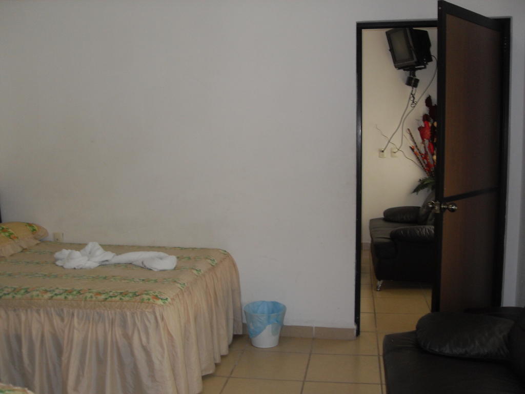 Hostal Del Cid Катемако Номер фото