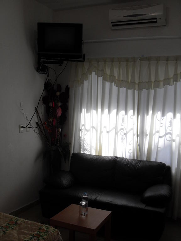 Hostal Del Cid Катемако Экстерьер фото
